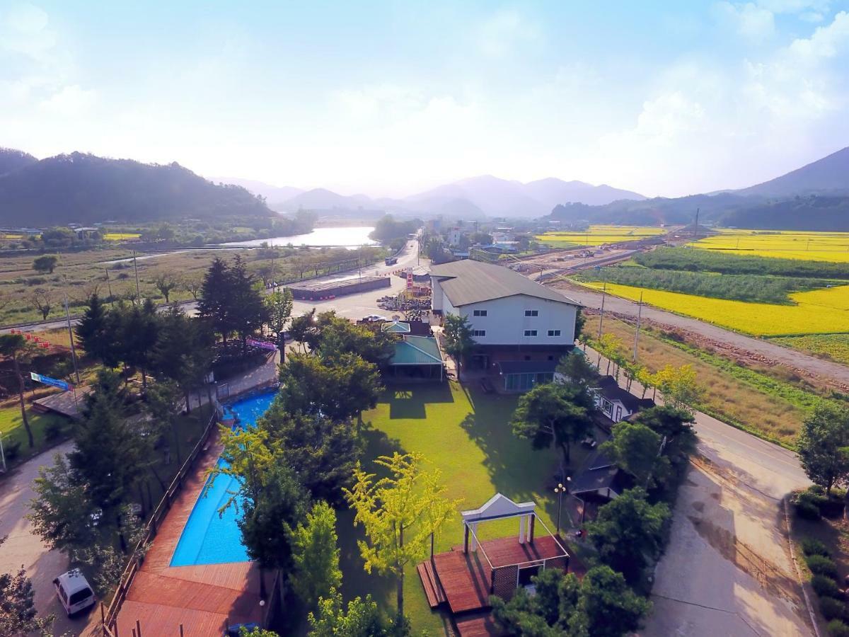Sungbo Youth Hostel Mungyeong Exterior foto