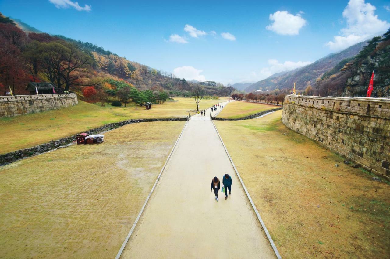 Sungbo Youth Hostel Mungyeong Exterior foto