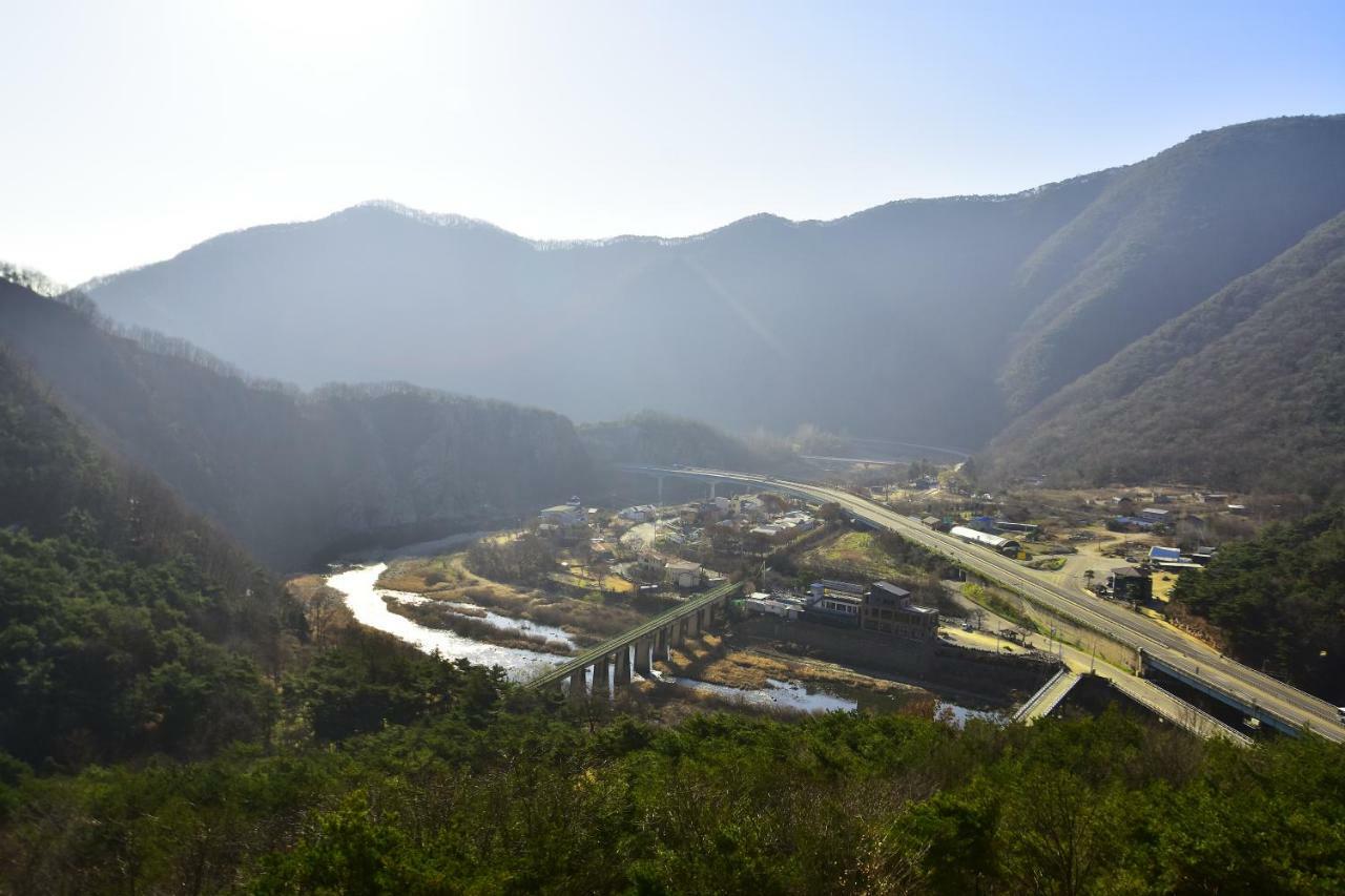 Sungbo Youth Hostel Mungyeong Exterior foto